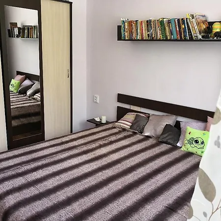 Irinis Apartment *